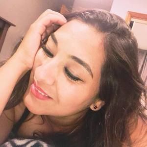 Meet your Posher, Alma